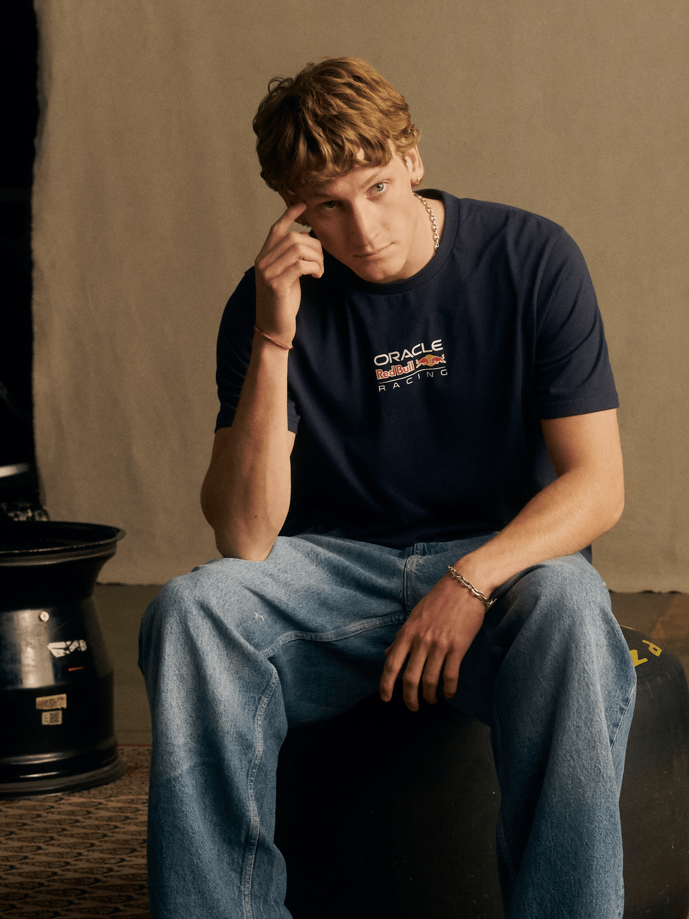 Oracle Red Bull Racing Essential Navy T-Shirt | Red Bull Shop US