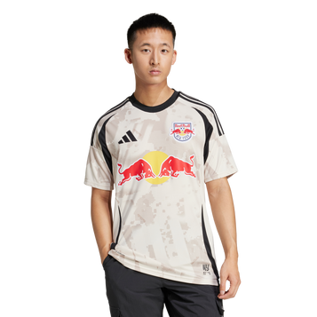 IV5057_3_APPAREL_OnModel_Stand