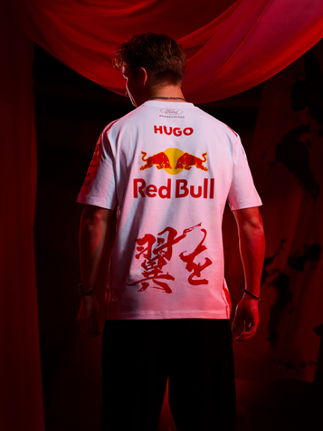 Visa Cash App Racing Bulls Japan Red Bull Spring Edition Replica T